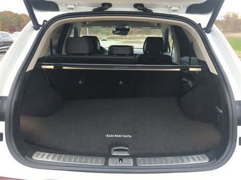 Used 2023 Genesis GV70 2.5T w/ Advanced Package image 11