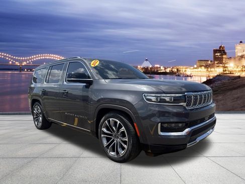 Used 2023 Jeep Grand Wagoneer Series III image 4