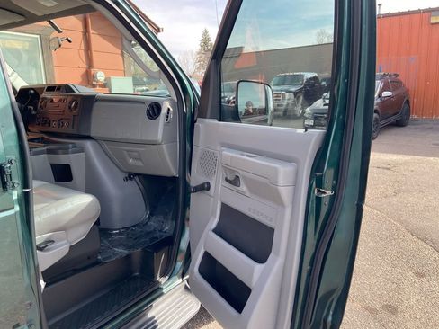 Used 2009 Ford E-350 and Econoline 350 XL image 23
