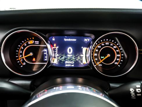 Used 2021 Jeep Wrangler Unlimited Sahara image 19