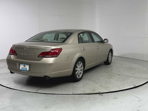 Used 2008 Toyota Avalon Limited FWD image 2
