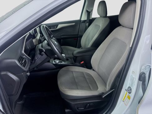 Used 2022 Ford Escape SE w/ SE Sport Appearance Package FWD image 20