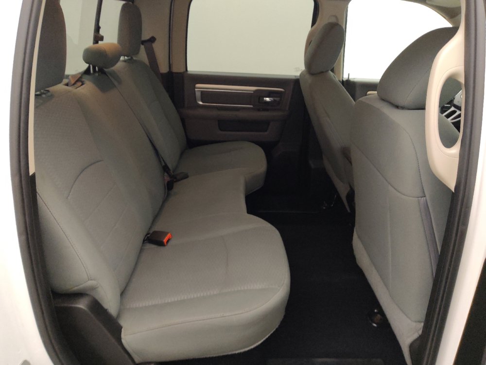 Used 2019 RAM 1500 Classic SLT RWD image 19