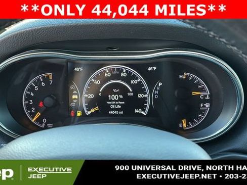 Used 2022 Jeep Grand Cherokee Laredo X image 13