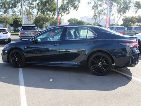 Used 2021 Toyota Camry XSE FWD image 8
