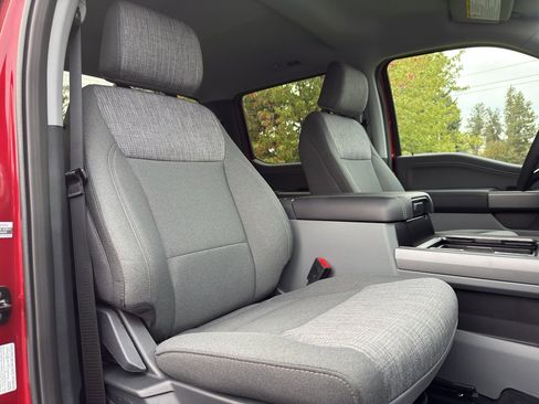 New 2026 Ford F250 XLT w/ XLT Premium Package image 33