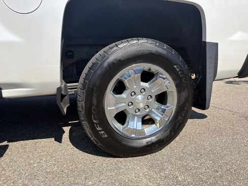 Used 2018 Chevrolet Silverado 1500 LT w/ All Star Edition AWD/4WD image 15
