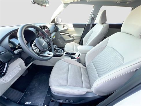 New 2025 Kia Soul EX image 21