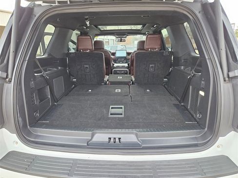 Used 2024 Ford Expedition Limited image 25