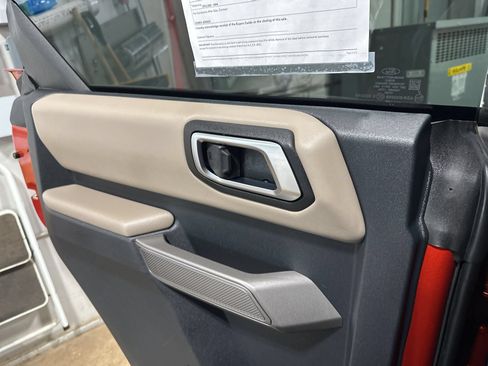 Used 2023 Ford Bronco Wildtrak AWD/4WD image 27