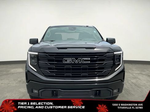 Used 2025 GMC Sierra 1500 Elevation w/ LPO, Elevation Black Package AWD/4WD image 19