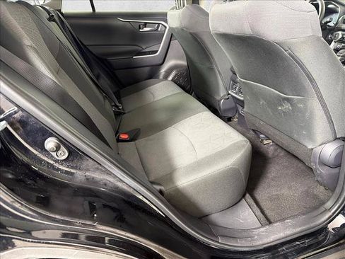 Used 2025 Toyota RAV4 XLE FWD image 15