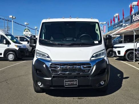 Used 2025 RAM ProMaster 2500 w/ Quick Order Package 22G SLT FWD image 2