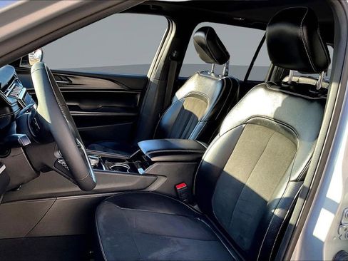 Used 2023 Jeep Grand Cherokee Altitude image 23