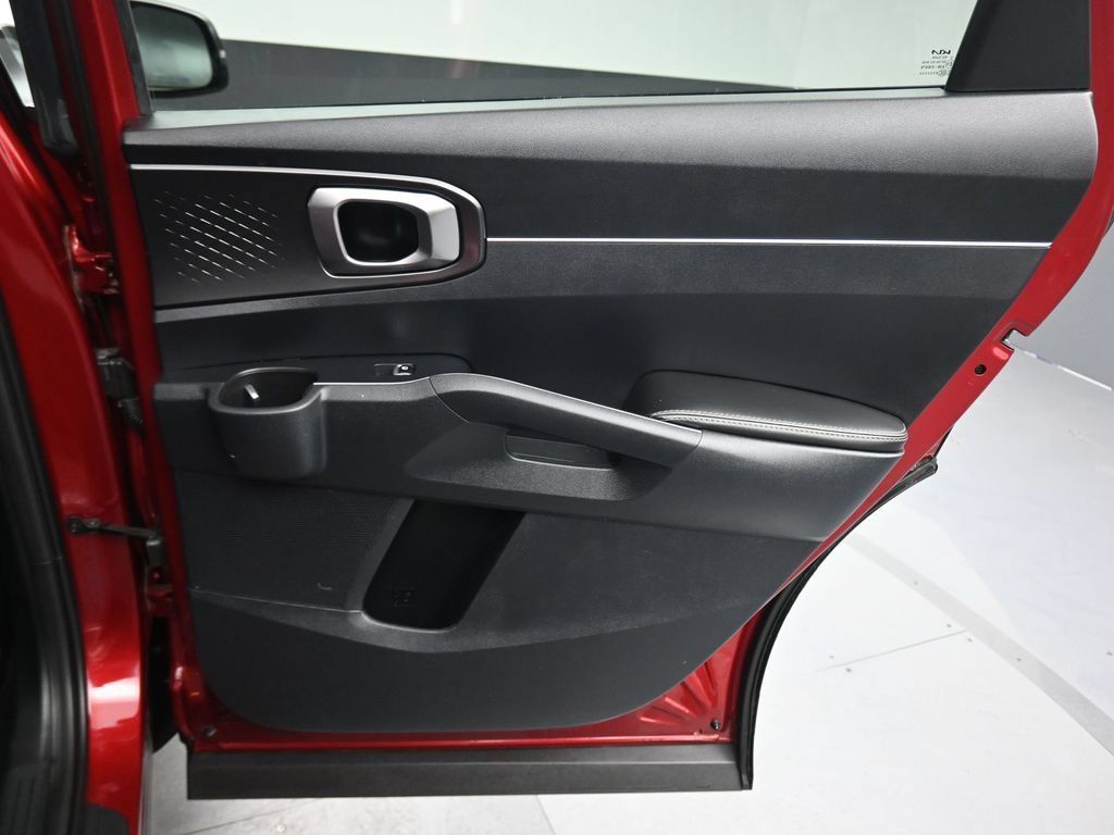 Used 2023 Kia Sorento S FWD image 43