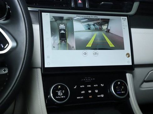 Used 2026 Jaguar F-PACE SVR image 29