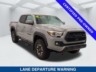 Used 2019 Toyota Tacoma TRD Off-Road video 2