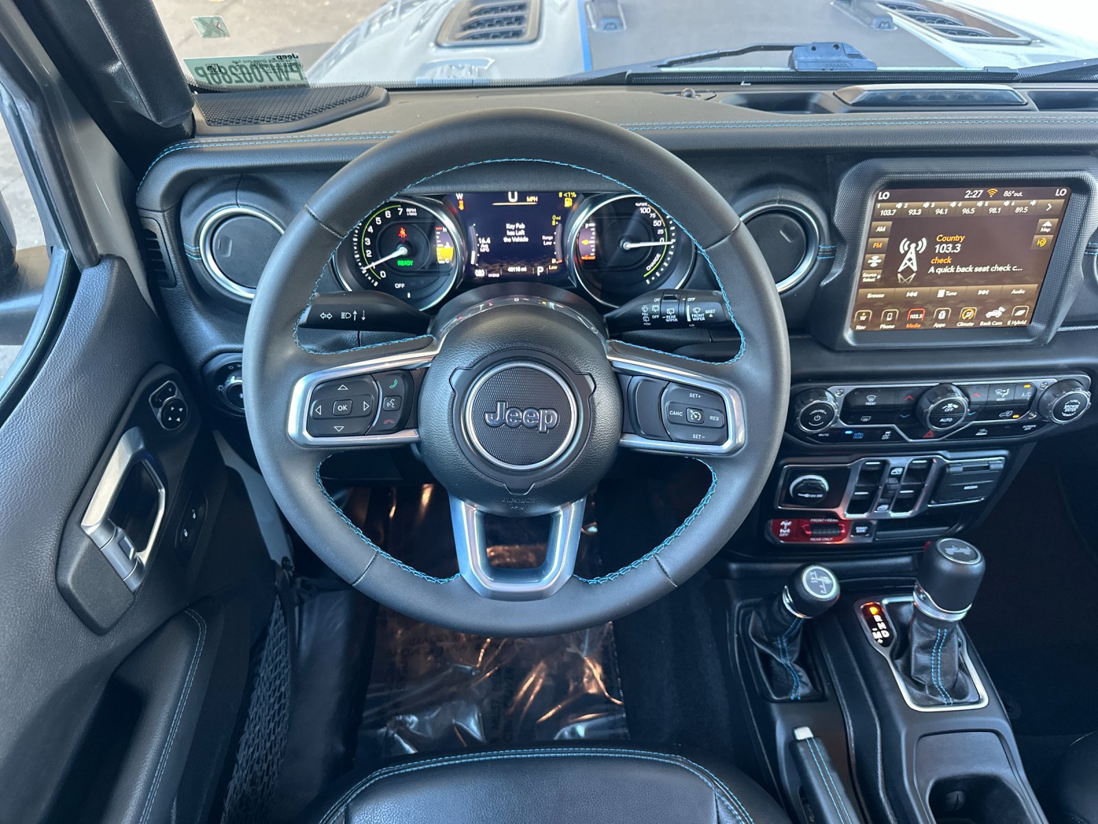 Used 2023 Jeep Wrangler Unlimited Rubicon 4xe AWD/4WD image 16