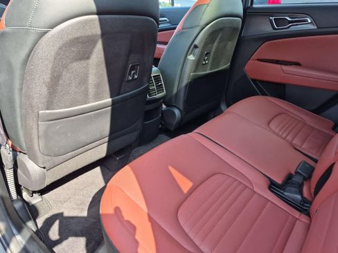 Used 2023 Kia Sportage SX FWD image 18