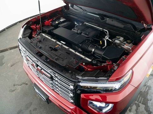 Used 2024 GMC Canyon Denali image 20