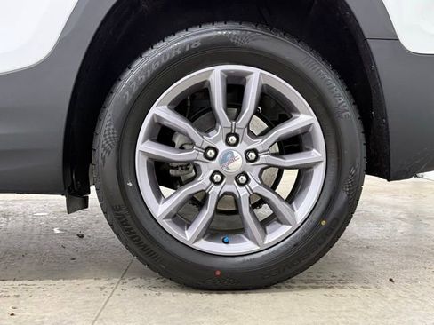 Used 2023 GMC Terrain SLT image 10