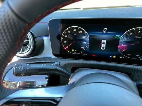 Certified 2024 Mercedes-Benz CLA 250 4MATIC image 33