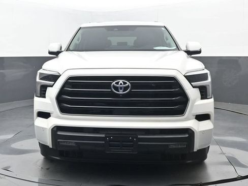 Used 2023 Toyota Sequoia SR5 w/ SR5 Premium Package RWD image 23