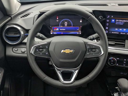 New 2026 Chevrolet Trax LT w/ Driver Confidence Package FWD image 23