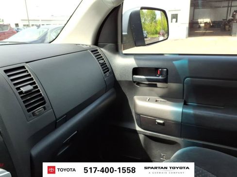 Used 2010 Toyota Tundra 4x4 Double Cab image 22