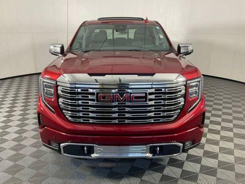 Used 2023 GMC Sierra 1500 Denali AWD/4WD image 2
