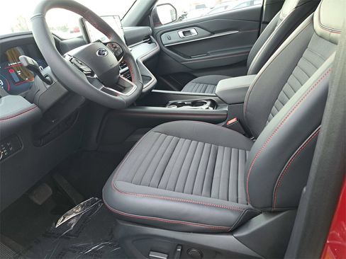 New 2026 Ford Explorer ST-Line w/ ST-Line Street Pack image 11