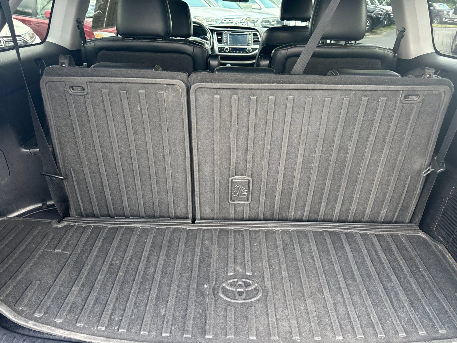 Used 2018 Toyota Highlander Limited AWD/4WD image 24