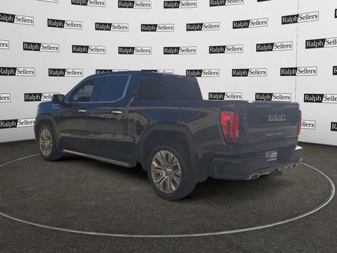 Used 2022 GMC Sierra 1500 Denali w/ Denali Premium Package image 3