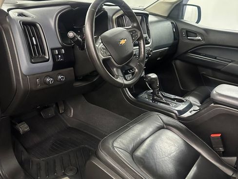 Used 2021 Chevrolet Colorado Z71 w/ Z71 Midnight Edition AWD/4WD image 10
