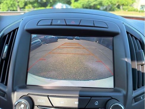 Used 2016 Buick Regal FWD image 21