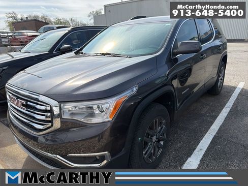 Used 2018 GMC Acadia SLT image 1
