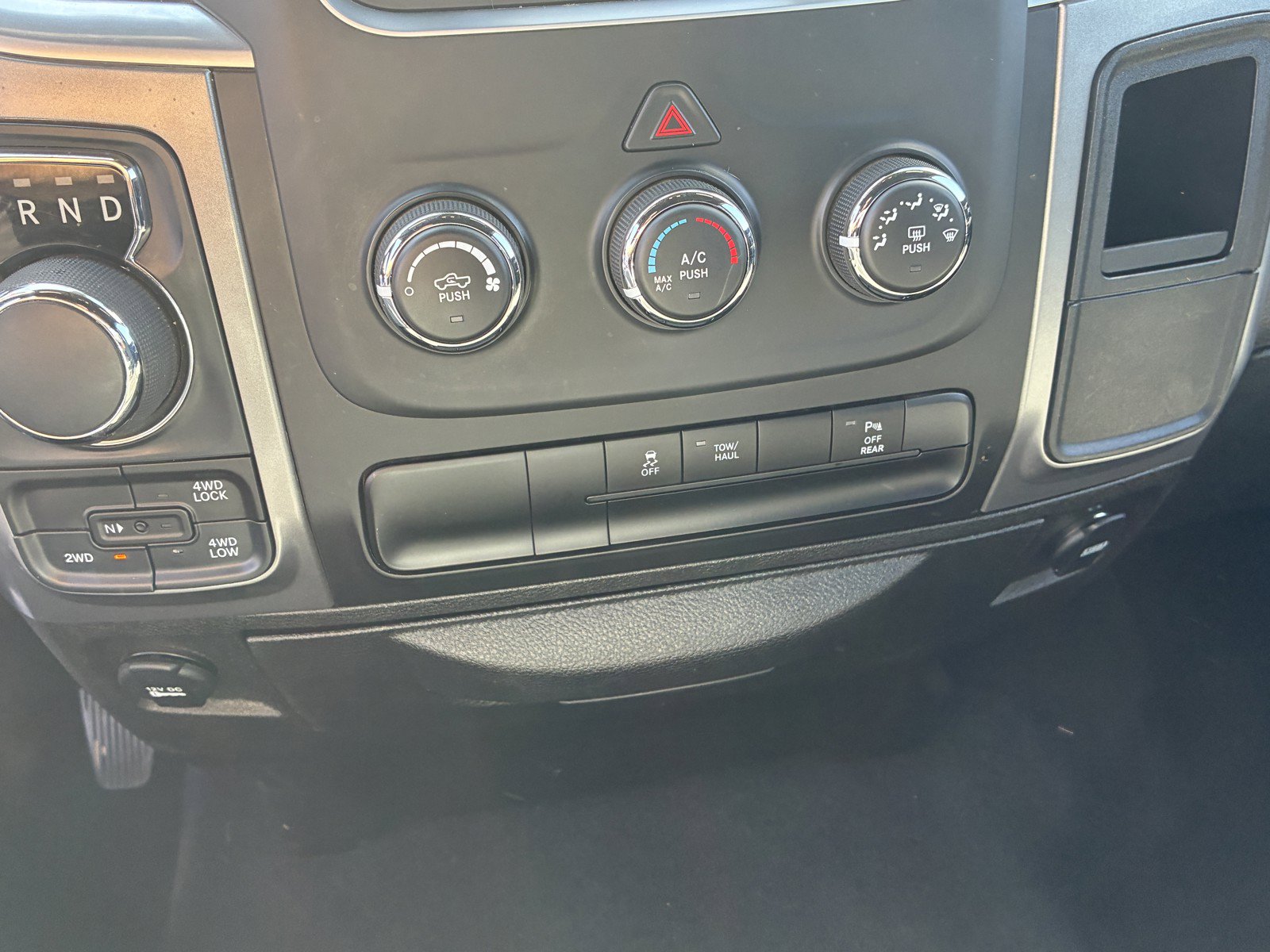Used 2024 RAM 1500 Warlock AWD/4WD image 21