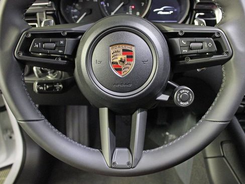 Certified 2026 Porsche Macan Turbo AWD/4WD image 22