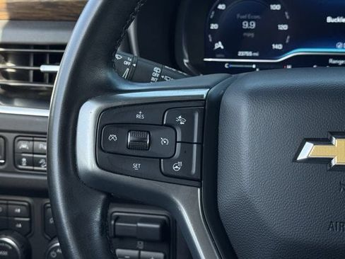 Used 2024 Chevrolet Suburban Premier w/ Premium Package AWD/4WD image 14