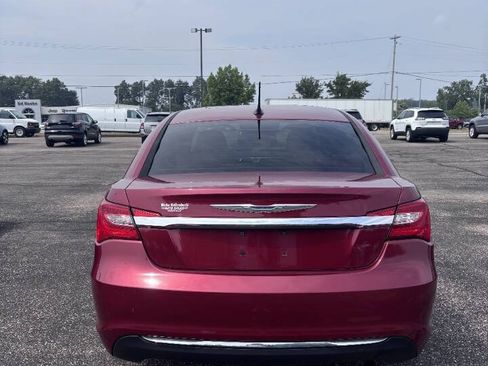 Used 2012 Chrysler 200 LX FWD image 9