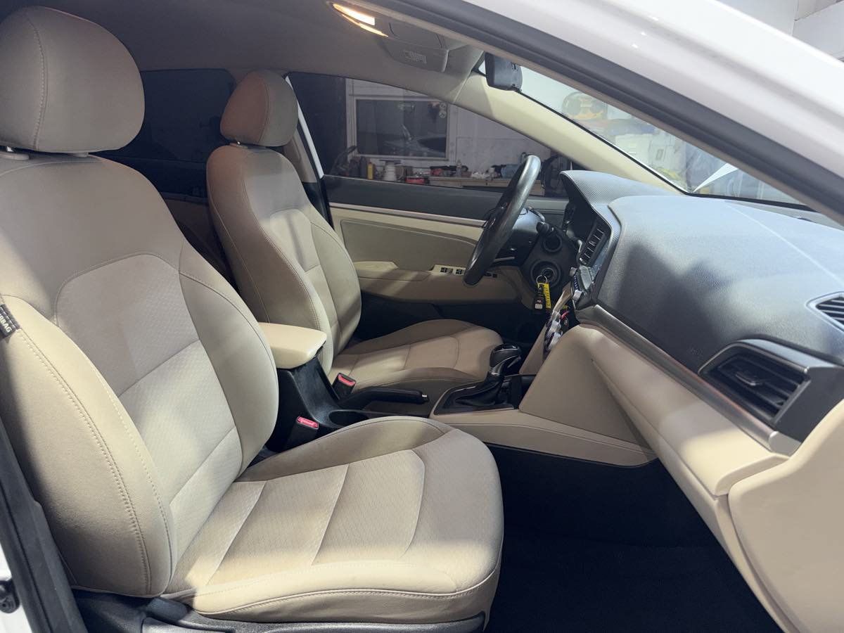 Used 2019 Hyundai Elantra SEL FWD image 28