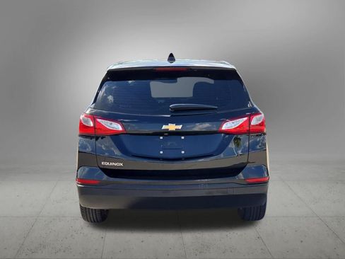 Used 2020 Chevrolet Equinox LS FWD image 5