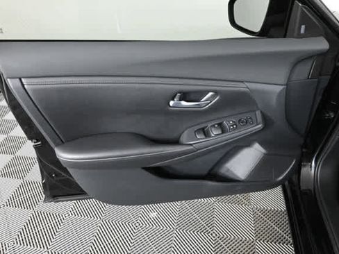 Used 2021 Nissan Sentra S w/ Lighting Package image 18