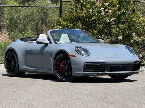 Used 2024 Porsche 911 Carrera S RWD image 9
