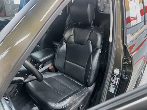 Used 2022 Kia Telluride S AWD/4WD image 19
