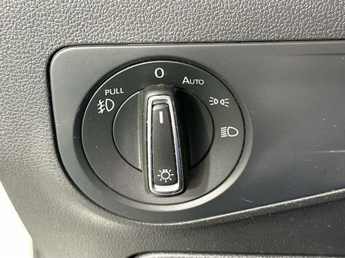 Used 2019 Volkswagen Tiguan SEL Premium w/ 3rd Row Seat Package AWD/4WD image 26
