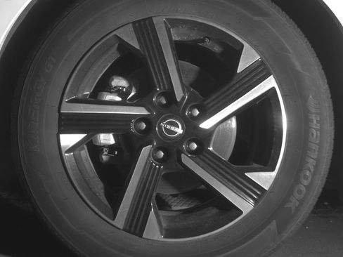 Used 2025 Nissan Sentra SV FWD image 12