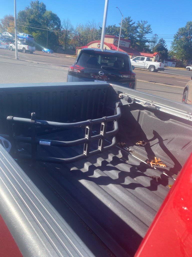 Used 2014 Nissan Frontier SV w/ SV Value Truck Package RWD image 15