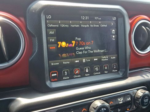 Used 2019 Jeep Wrangler Unlimited Rubicon AWD/4WD image 17