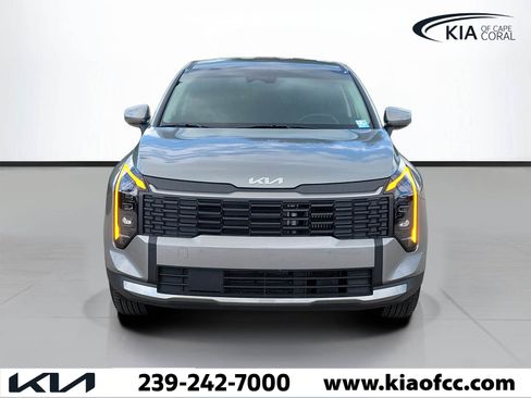 New 2026 Kia Sportage LX image 2